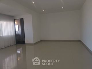ขาย 4 ห้องนอน คอนโด ใน บางละมุง, ชลบุรี