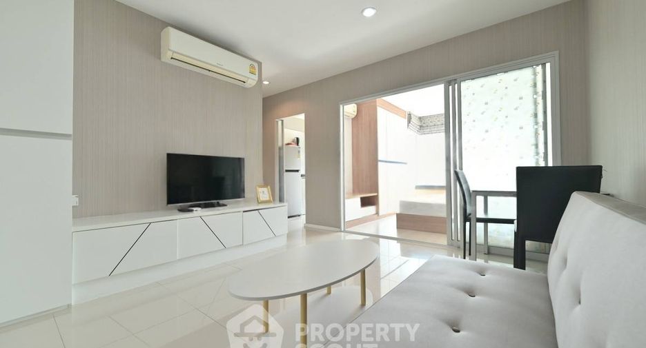 For sale 1 bed condo in Huai Khwang, Bangkok