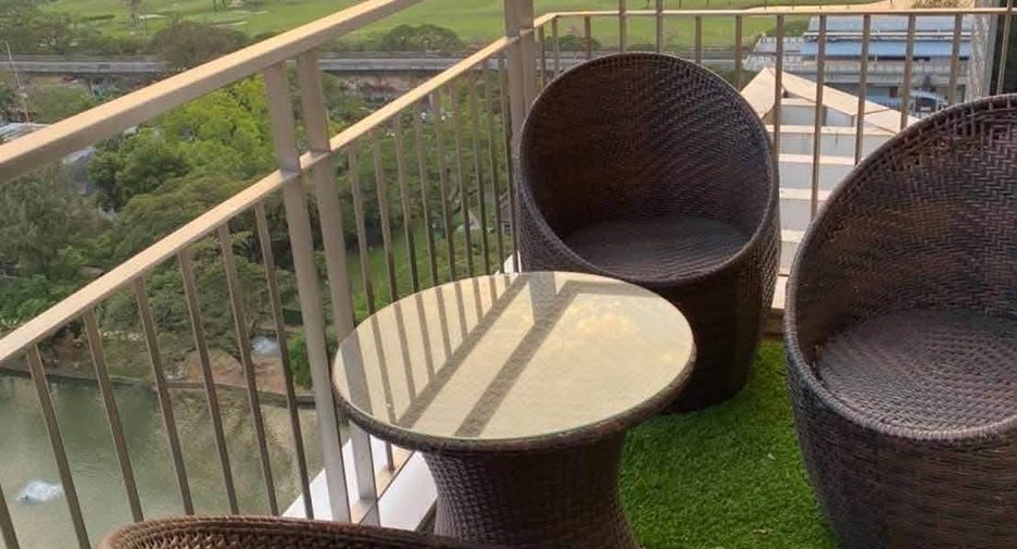 Wohnung zur Miete und zum Kauf mit 3 Zimmer in Pathum Wan, Bangkok