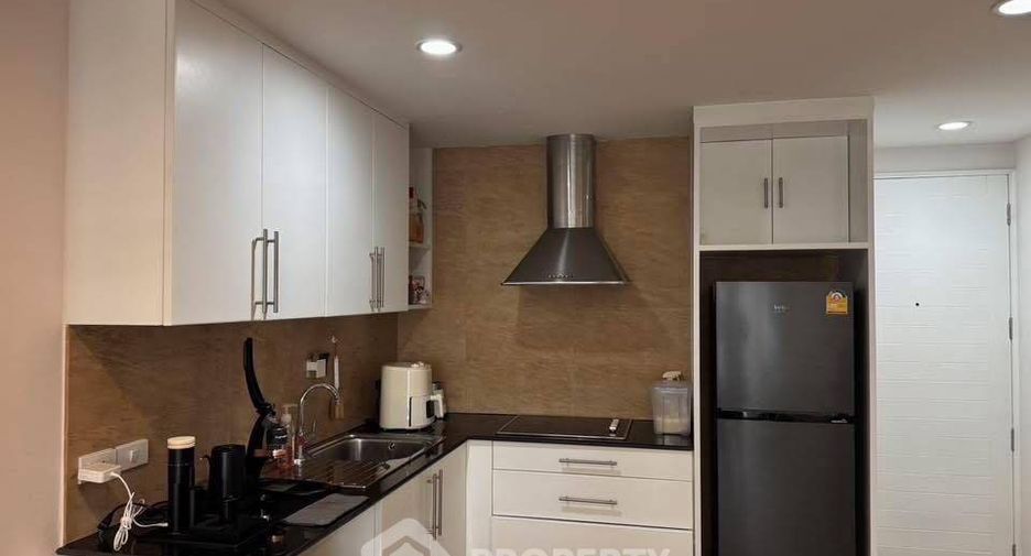For sale 2 bedrooms condo in Yan Nawa, Bangkok