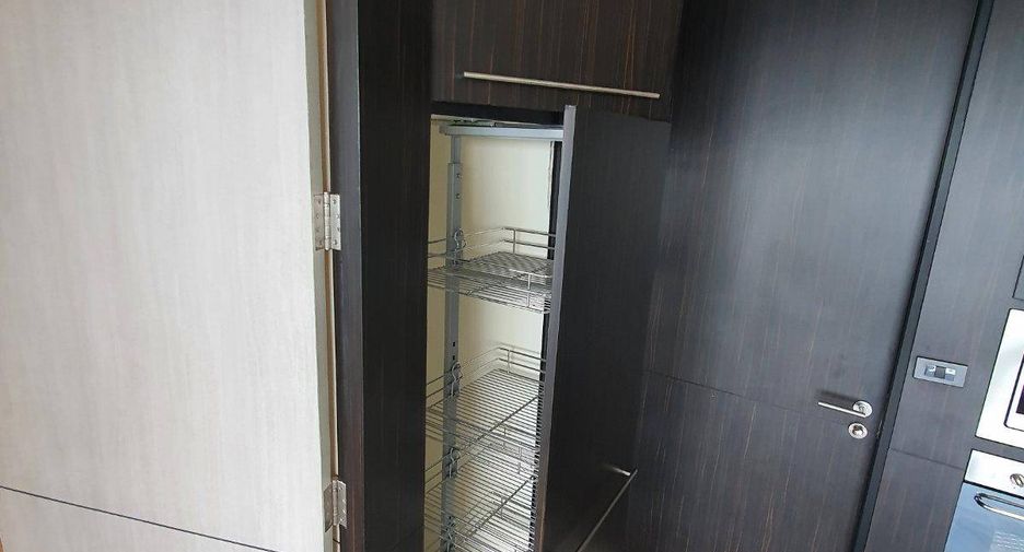 Продажа 1 кровать кондо в Чатучак, Бангкок