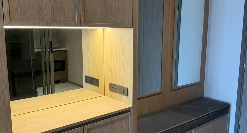For sale 2 bedrooms condo in Watthana, Bangkok