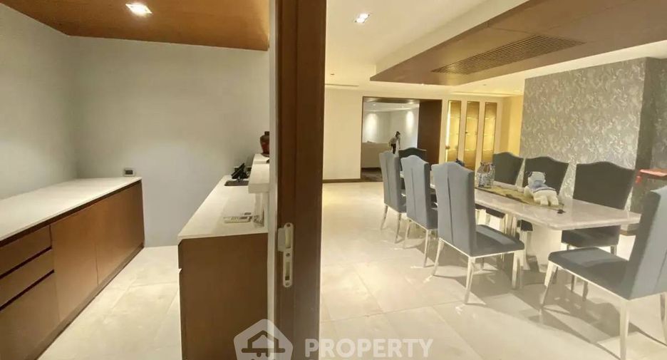 Wohnung zum Kauf mit 3 Zimmer in Watthana, Bangkok
