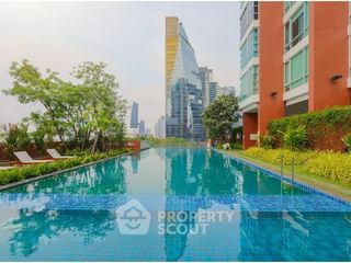 ขาย 2 ห้องนอน คอนโด ใน คลองเตย, กรุงเทพฯ