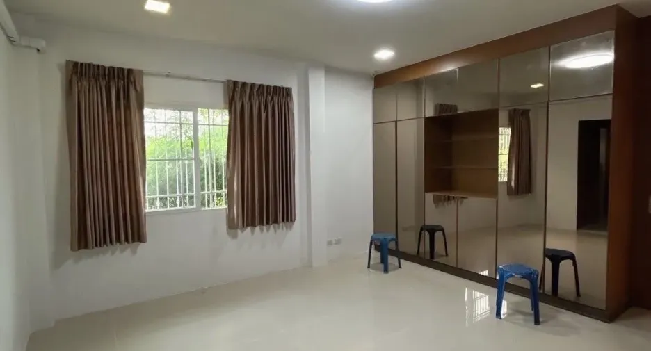 ขาย 4 ห้องนอน บ้านเดี่ยว ใน บางกะปิ, กรุงเทพฯ