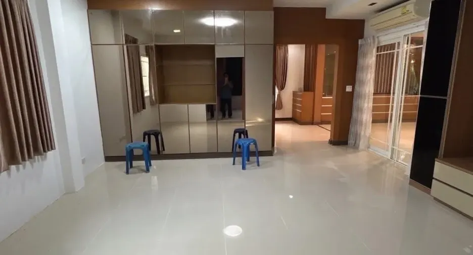 ขาย 4 ห้องนอน บ้านเดี่ยว ใน บางกะปิ, กรุงเทพฯ
