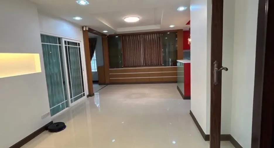 ขาย 4 ห้องนอน บ้านเดี่ยว ใน บางกะปิ, กรุงเทพฯ