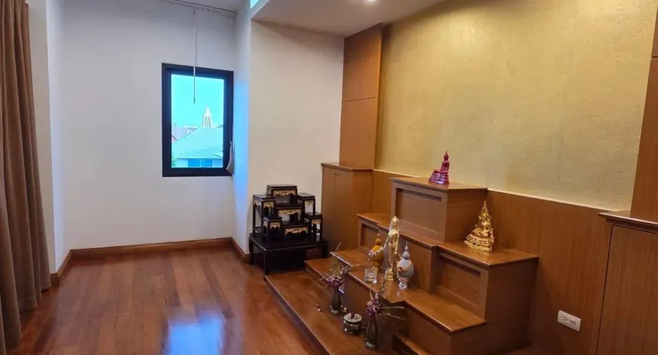 ขาย 9 ห้องนอน บ้านเดี่ยว ใน พระโขนง, กรุงเทพฯ