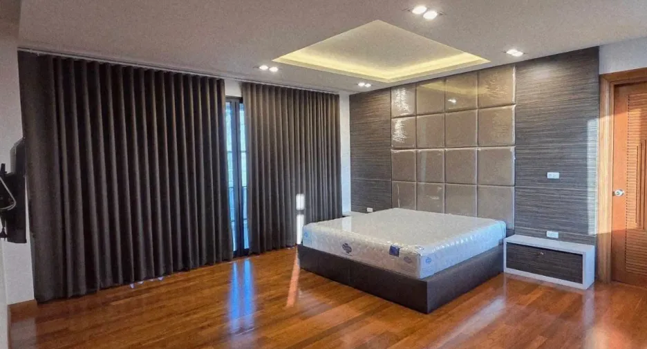 ขาย 9 ห้องนอน บ้านเดี่ยว ใน พระโขนง, กรุงเทพฯ