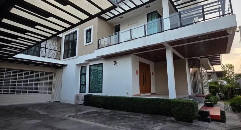 ขาย 9 ห้องนอน บ้านเดี่ยว ใน พระโขนง, กรุงเทพฯ