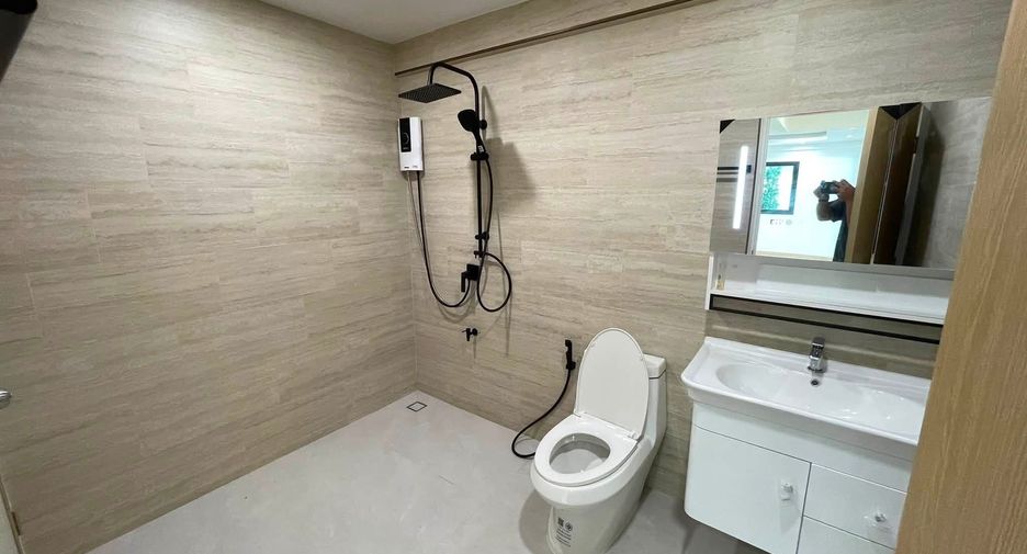 For sale 3 bedrooms house in Lat Phrao, Bangkok