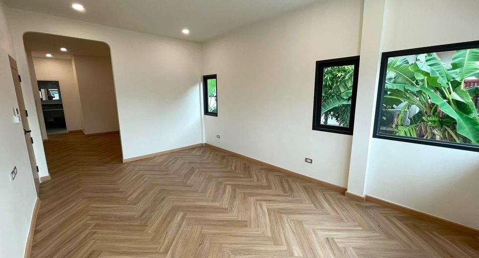 For sale 3 bedrooms house in Lat Phrao, Bangkok