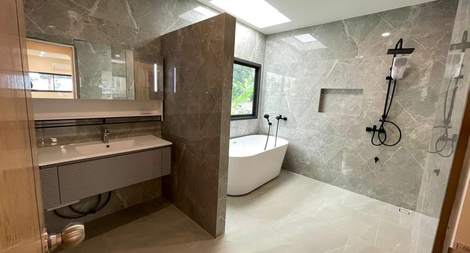 For sale 3 bedrooms house in Lat Phrao, Bangkok