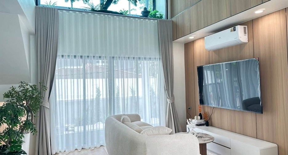 For sale 3 bedrooms house in Lat Phrao, Bangkok