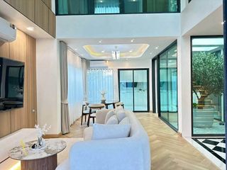 For sale 3 bedrooms house in Lat Phrao, Bangkok