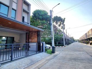 ขาย 3 ห้องนอน ทาวน์เฮ้าส์ ใน เมืองนนทบุรี, นนทบุรี