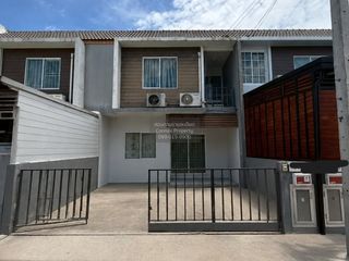 For sale 4 bedrooms townhouse in Sai Noi, Nonthaburi