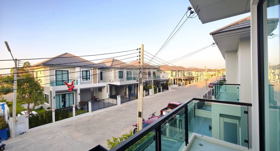 Haus zum Kauf mit 4 Zimmer in Bang Lamung, Chonburi