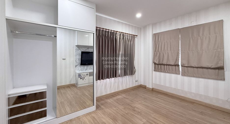 À vendre 4 chambres maison à Phasi Charoen, Bangkok
