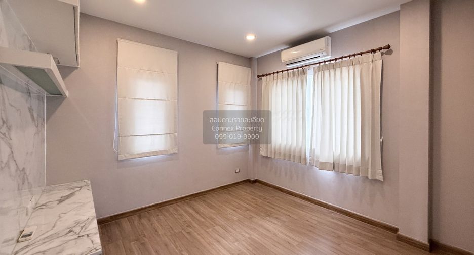 À vendre 4 chambres maison à Phasi Charoen, Bangkok
