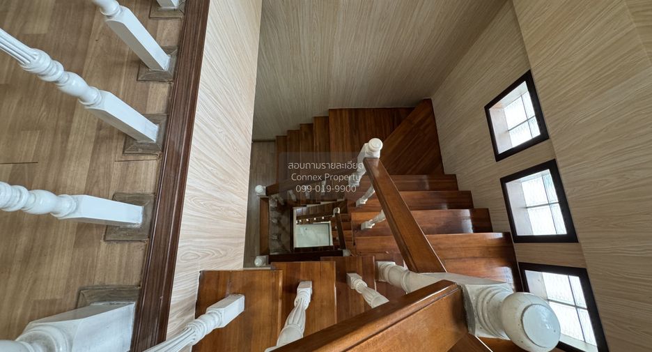 Casa adosada en venta de 3 habitaciones en Bang Khae, Bangkok