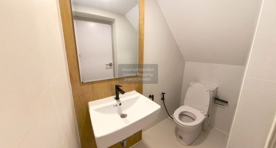 For sale 4 bedrooms townhouse in Nong Khaem, Bangkok