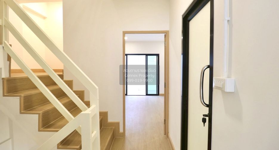 For sale 4 bedrooms townhouse in Nong Khaem, Bangkok