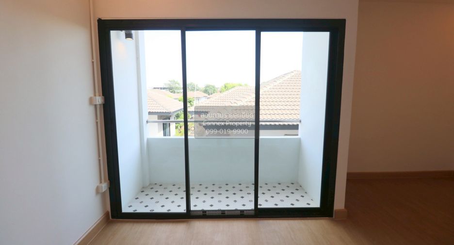 For sale 4 bedrooms townhouse in Nong Khaem, Bangkok