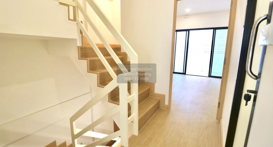 For sale 4 bedrooms townhouse in Nong Khaem, Bangkok