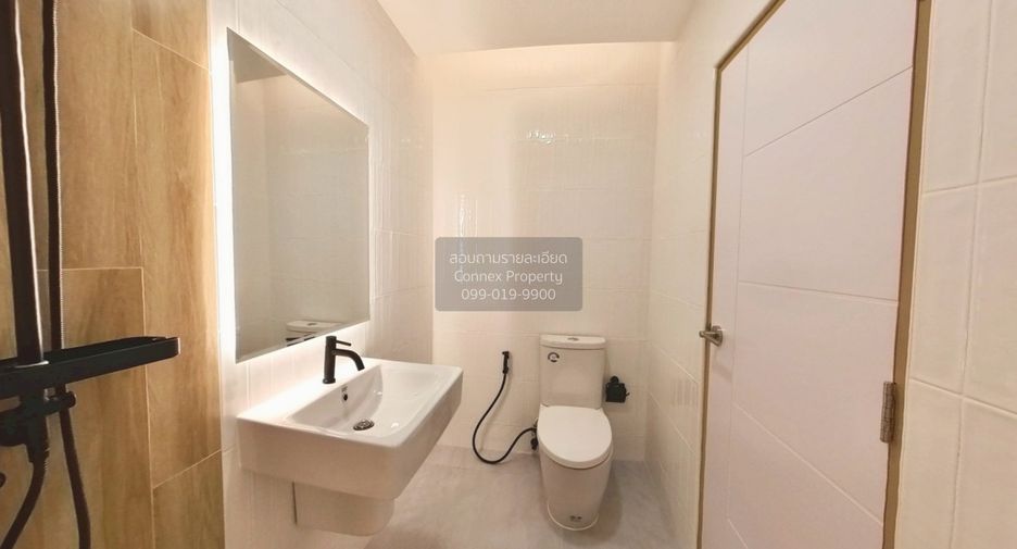 For sale 4 bedrooms townhouse in Nong Khaem, Bangkok