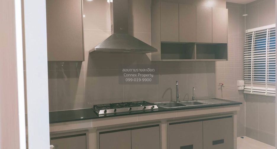 For sale 4 bedrooms house in Bang Khen, Bangkok