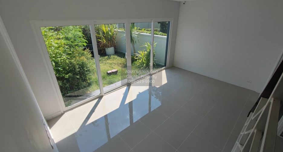 Casa adosada en venta de 3 habitaciones en Bang Yai, Nonthaburi