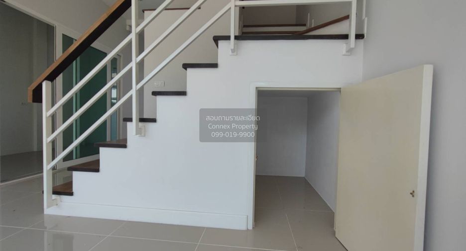 Casa adosada en venta de 3 habitaciones en Bang Yai, Nonthaburi