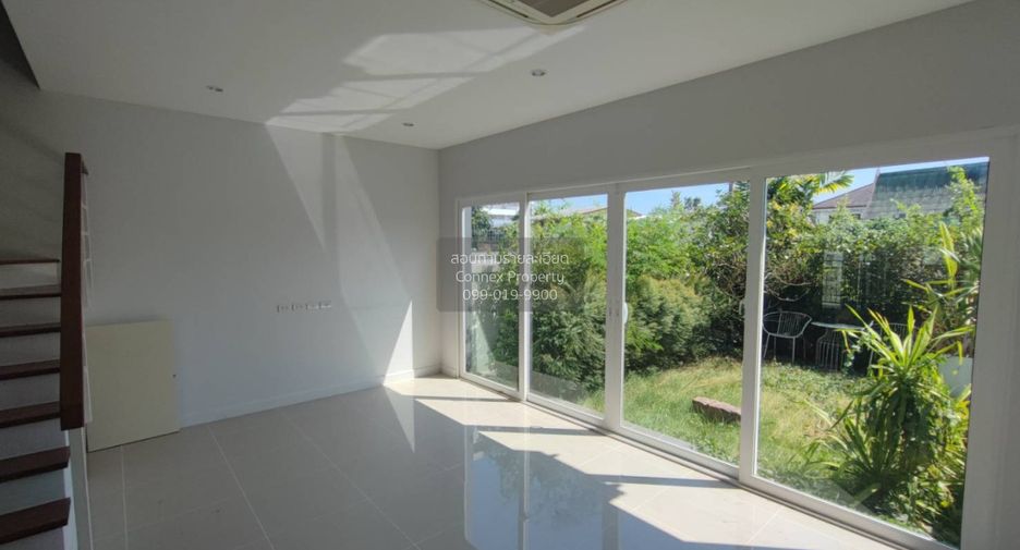Casa adosada en venta de 3 habitaciones en Bang Yai, Nonthaburi