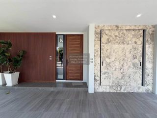 Продажа 4 спальни дом в Лат Крабанг, Бангкок
