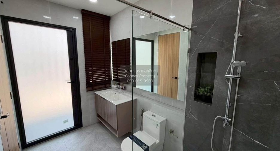 Продажа 4 спальни дом в Лат Крабанг, Бангкок