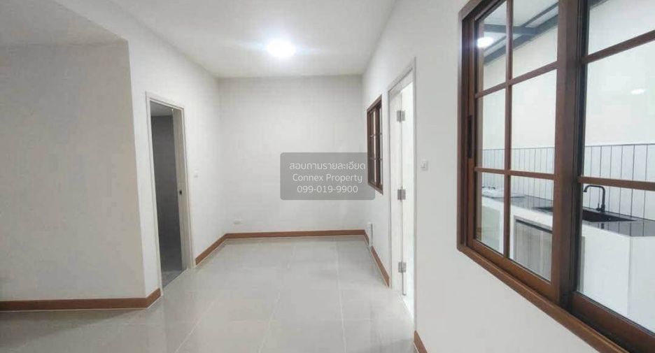 Casa adosada en venta de 3 habitaciones en Bang Kruai, Nonthaburi