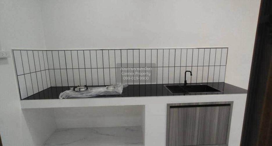 Casa adosada en venta de 3 habitaciones en Bang Kruai, Nonthaburi