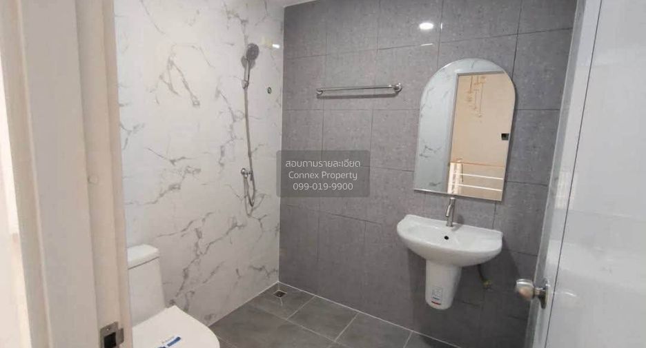 Casa adosada en venta de 3 habitaciones en Bang Kruai, Nonthaburi