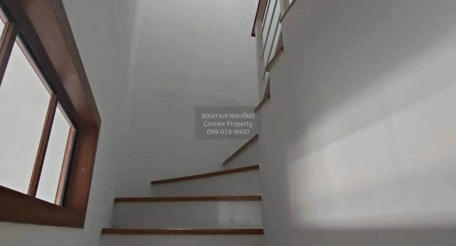 Casa adosada en venta de 3 habitaciones en Bang Kruai, Nonthaburi