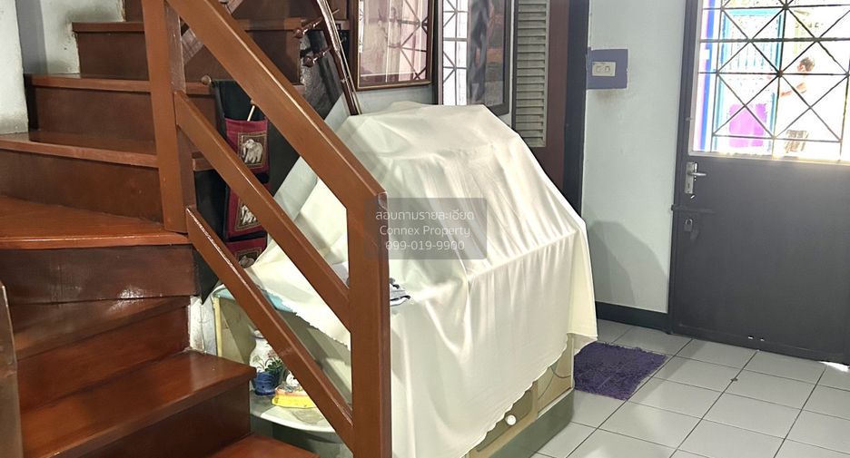 For sale 4 bedrooms townhouse in Nong Khaem, Bangkok