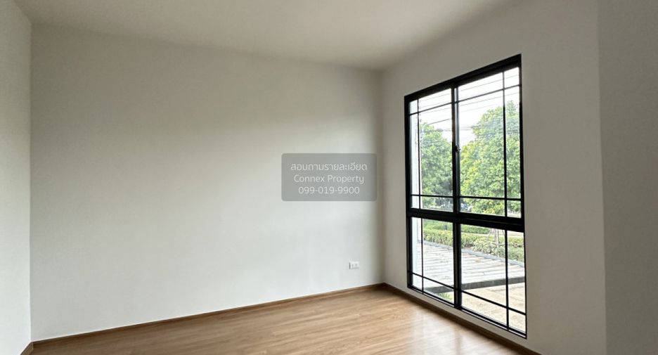 For sale 3 bedrooms townhouse in Mueang Pathum Thani, Pathum Thani