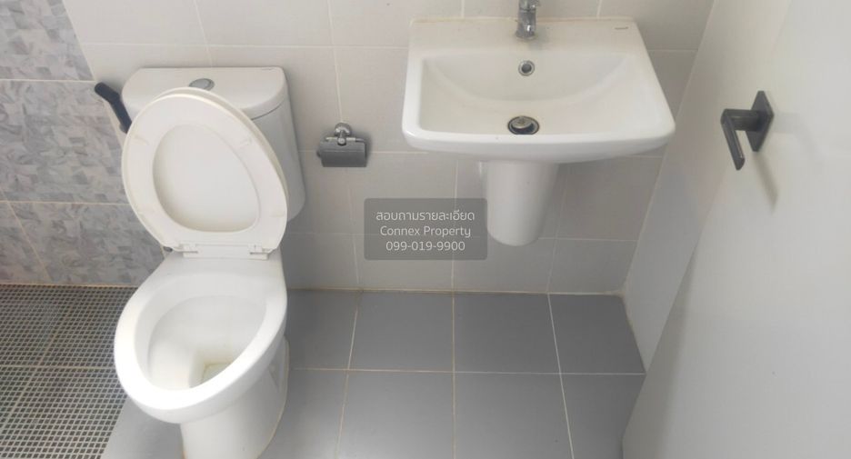 Продажа 3 спальни таунхаус в Mueang Pathum Thani, Патумтани