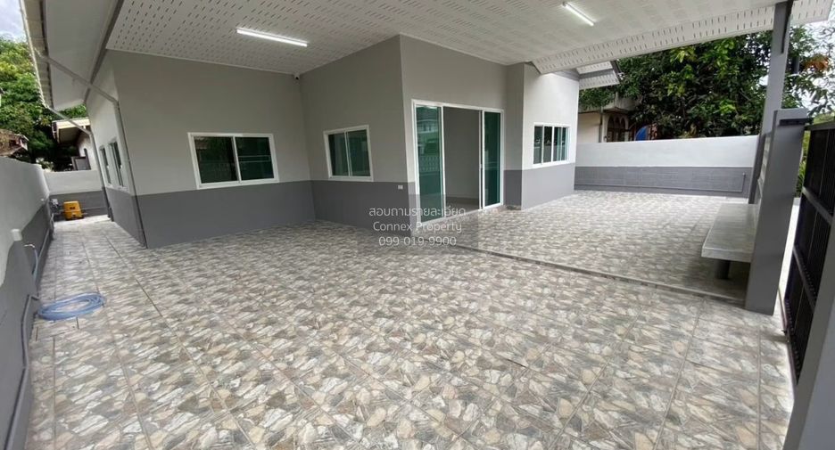 For sale 3 bedrooms house in Lat Phrao, Bangkok