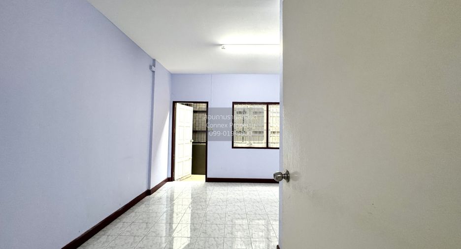 For sale 2 bedrooms townhouse in Bang Khae, Bangkok