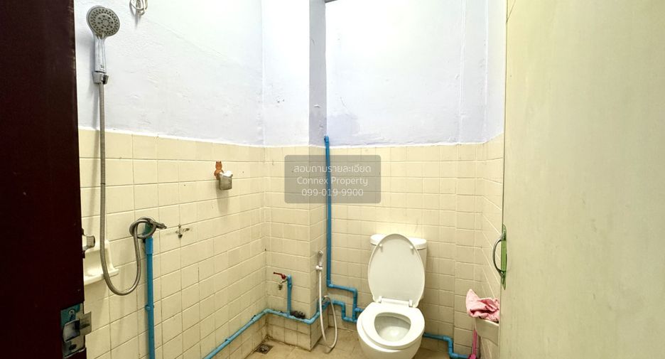For sale 2 bedrooms townhouse in Bang Khae, Bangkok