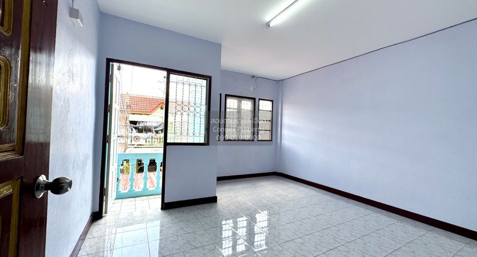 For sale 2 bedrooms townhouse in Bang Khae, Bangkok