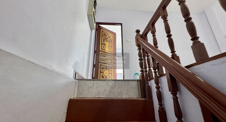 For sale 2 bedrooms townhouse in Bang Khae, Bangkok