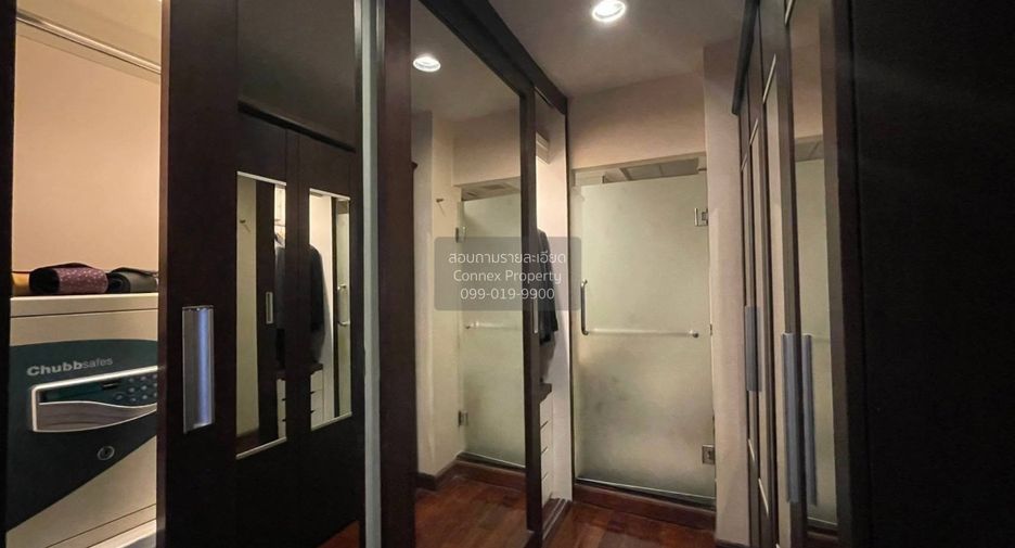 For sale 3 bedrooms condo in Phaya Thai, Bangkok