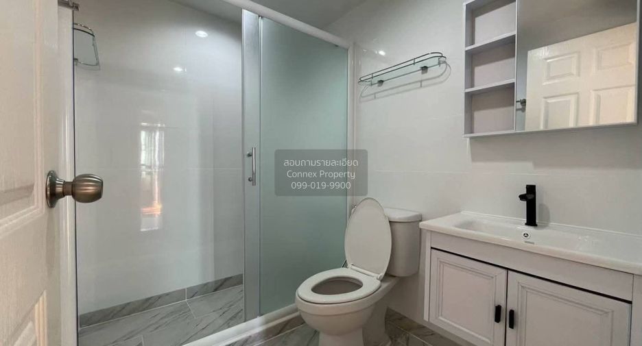 For sale 2 bedrooms condo in Phaya Thai, Bangkok